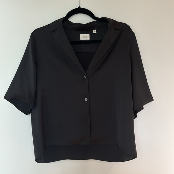Aritzia Beso Satin Shirt - Picture 3 of 5